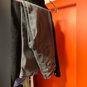 American Eagle. Size 2. Regular length